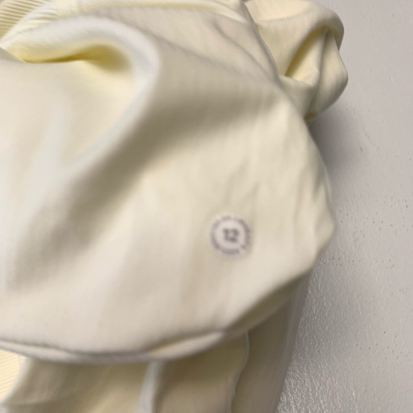 Lululemon Dance Studio MR Crop - Picture 9 of 12